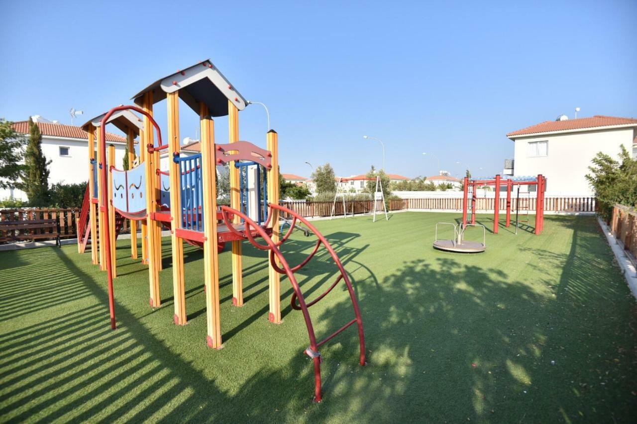 Limegrove Holiday Apartment Protaras Dış mekan fotoğraf